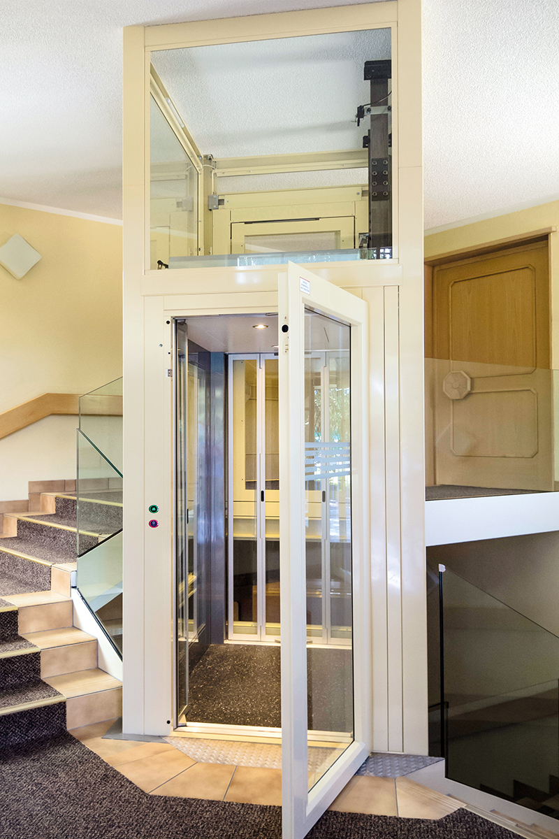 Public building lifts for homes, apartment blocks, offices and public buildings. Enegy efficient homelift, safety, comfort, design, affordability